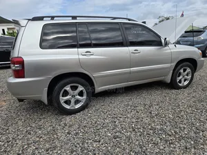 Toyota Highlander 2026 Silver