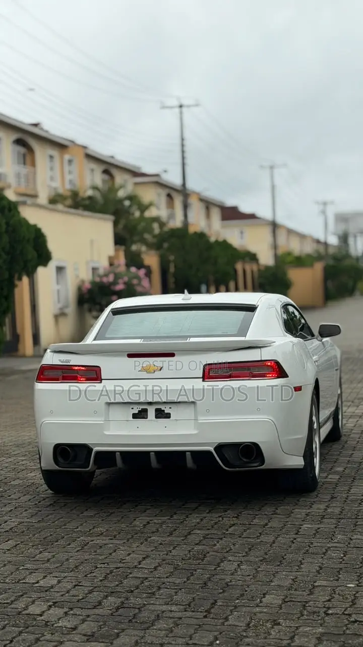 Chevrolet Camaro 2015 White