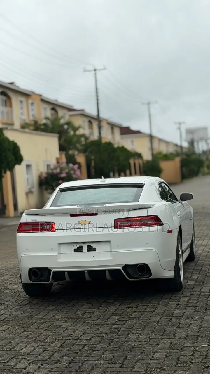 Chevrolet Camaro 2015 White