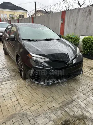 Toyota Corolla SE Special Edition 4dr Sedan (1.8L 4cyl CVT) 2017 Black