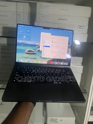 Laptop Apple MacBook Pro 2023 M3 Pro 18GB Apple M3 SSD 512GB