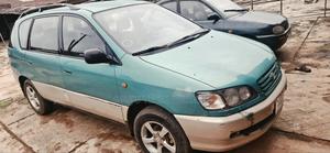 Toyota Picnic 2.0 FWD 2005 Green