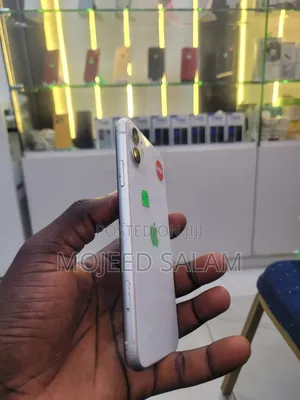 Apple iPhone 11 64 GB White
