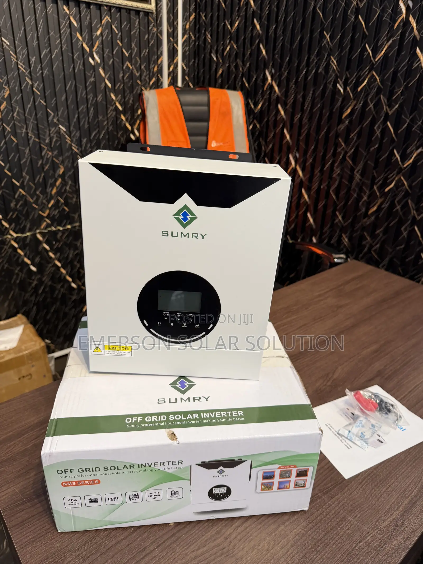 Sumry 1.5kVA 12V Solar Inverter
