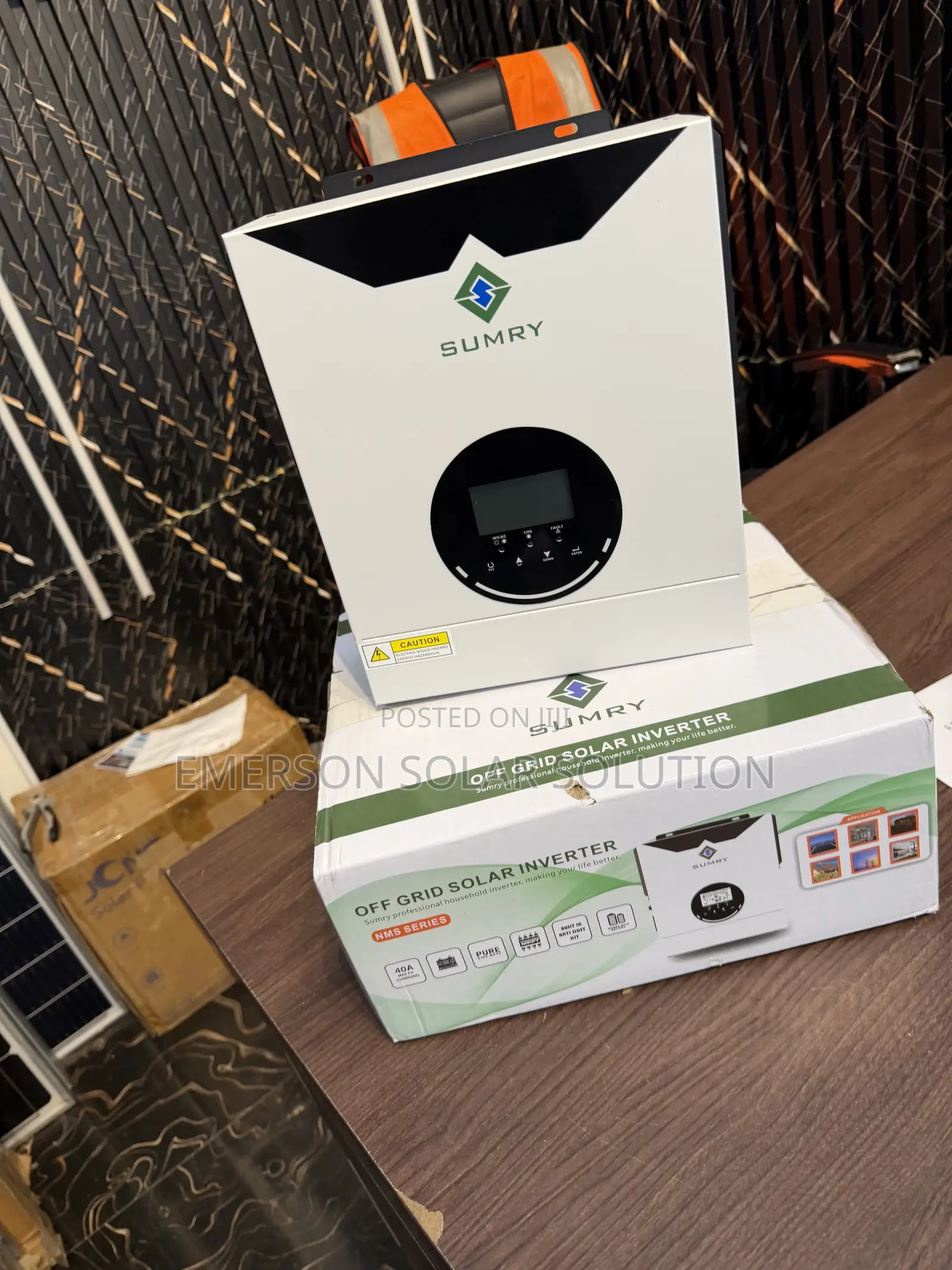 Sumry 1.5kVA 12V Solar Inverter