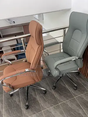 Leather Swivel Chair of Orange and Grey Color for Executive Tables