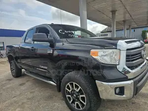 Toyota Tundra 2013 Black