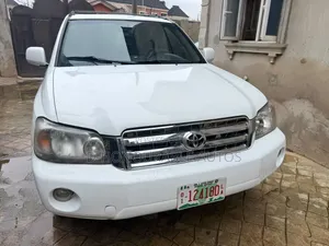 Toyota Highlander Limited V6 2005 White