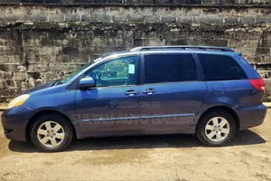 Toyota Sienna LE AWD 2008 Blue