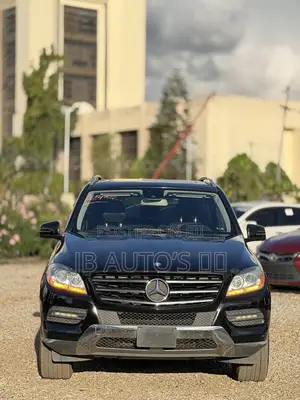 Mercedes-Benz M Class ML350 4dr SUV (3.5L 6cyl 7A) 2014 Black