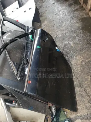 Door Toota Camry 2012-2013 Left