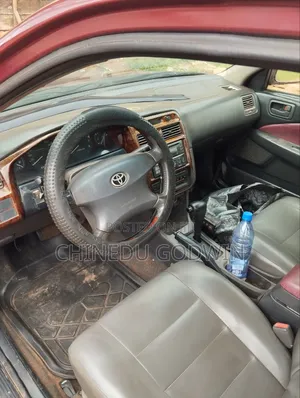 Toyota Corona Premio 2000 Red