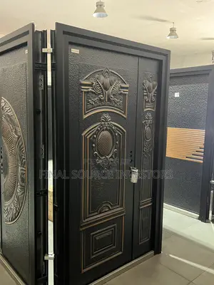 Pineapple Design Tank Door