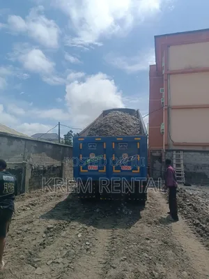 30 Tonnes Stonebase Available for Sale in Lagos