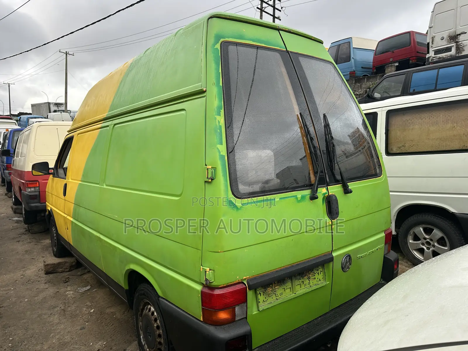 Volkswagen Transporter 2005 Yellow