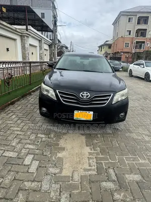 Toyota Camry Base 4dr Sedan (2.5L 4cyl 6M) 2010 Black