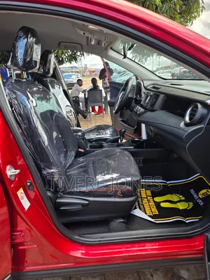 Toyota RAV4 2016 Red