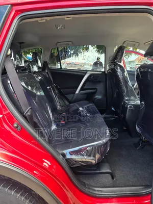 Toyota RAV4 2016 Red