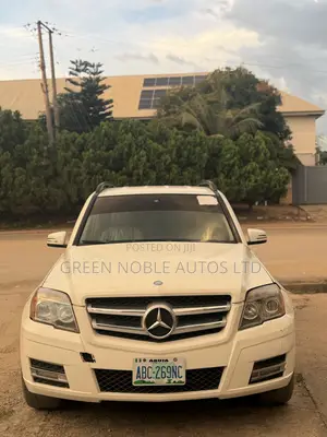 Mercedes-Benz GLK-Class 350 4MATIC 2011 White