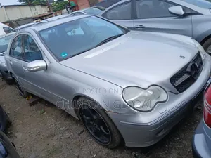 Mercedes-Benz C200 2005 Silver