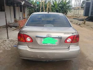Toyota Corolla 1.8 TS 2004 Gold