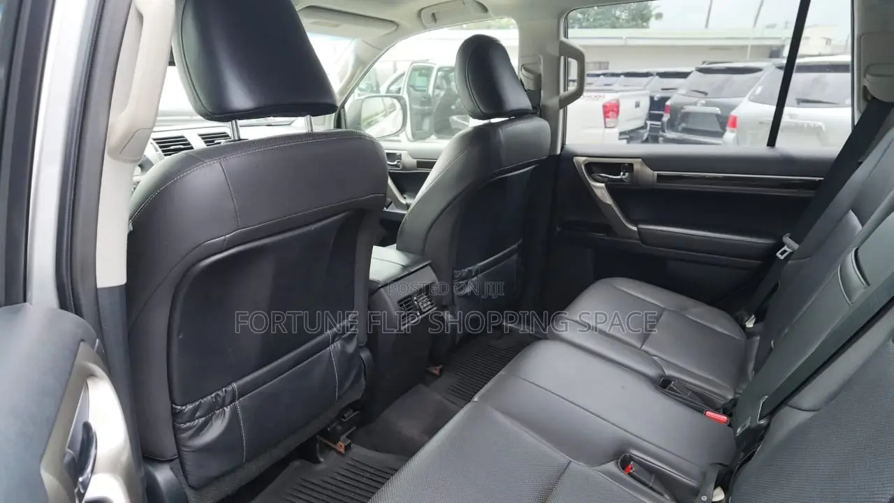 Lexus GX 2013 Silver