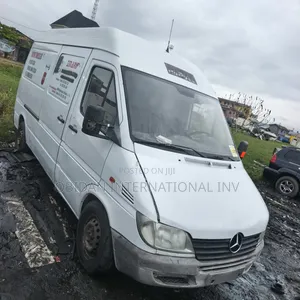 Mercedes-Benz Sprinter 2004 White