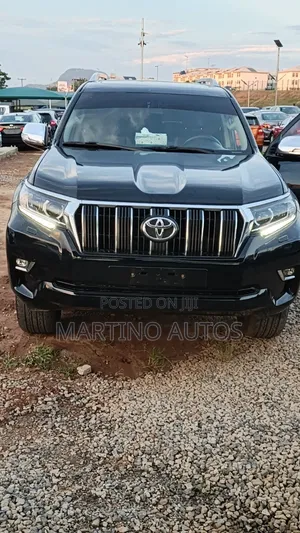Toyota Land Cruiser Prado 2018 Black