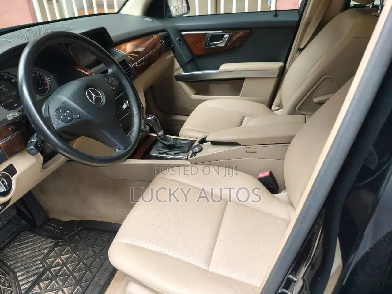 Mercedes-Benz GLK-Class 2011 Black