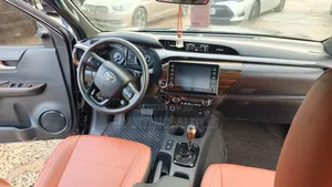 Toyota Hilux 2021 Black