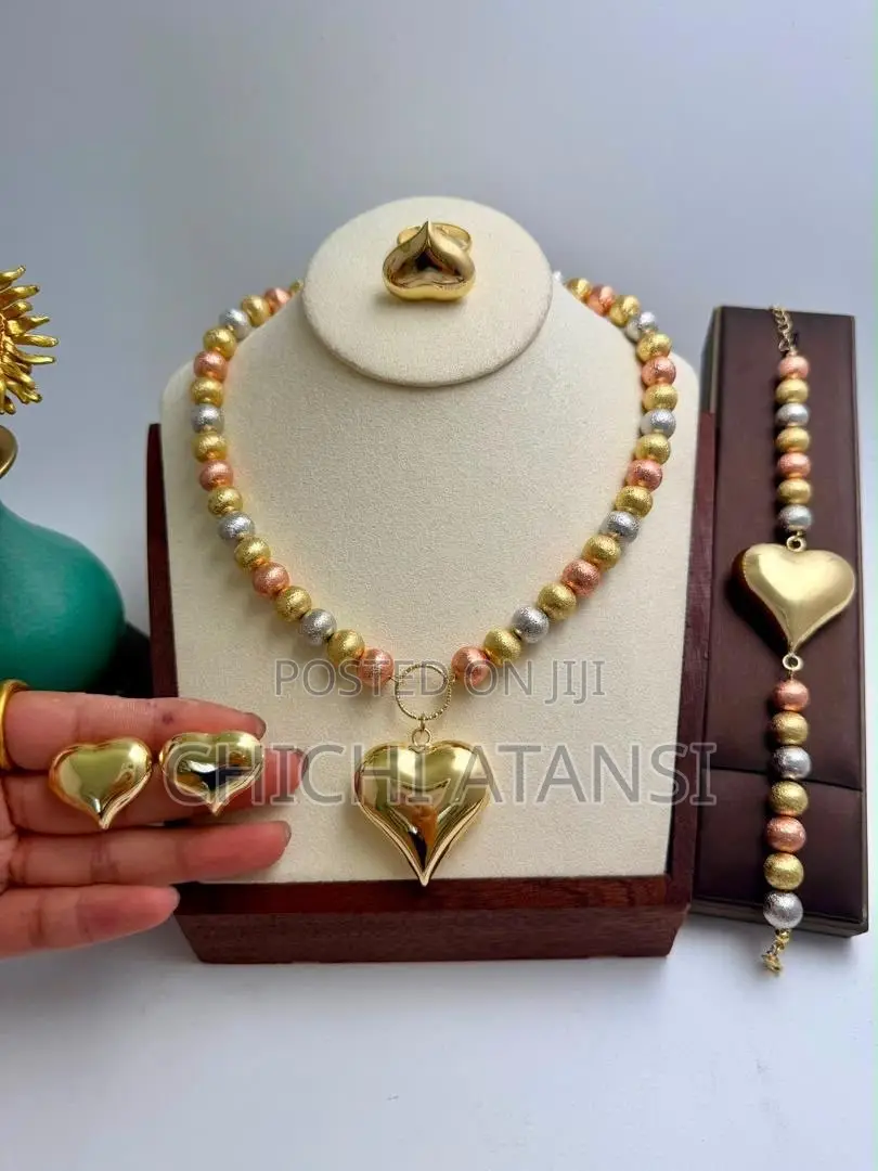 Jewlweries /Fabric