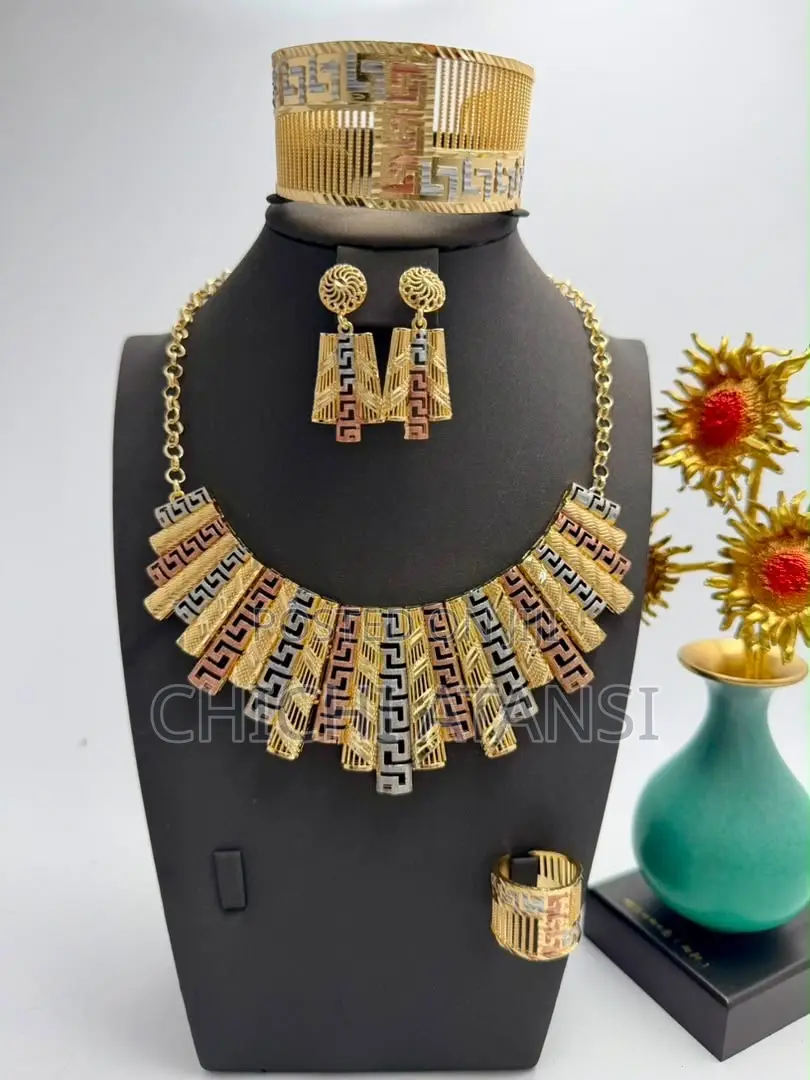 Jewlweries /Fabric
