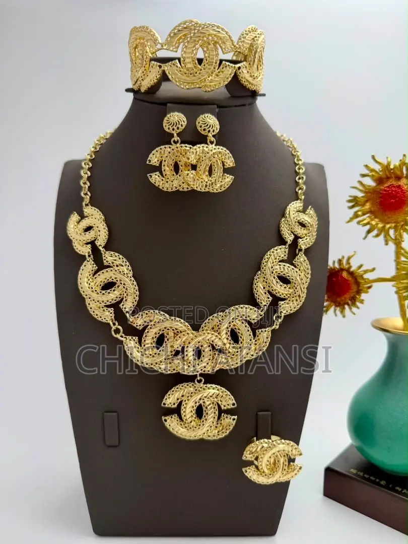Jewlweries /Fabric