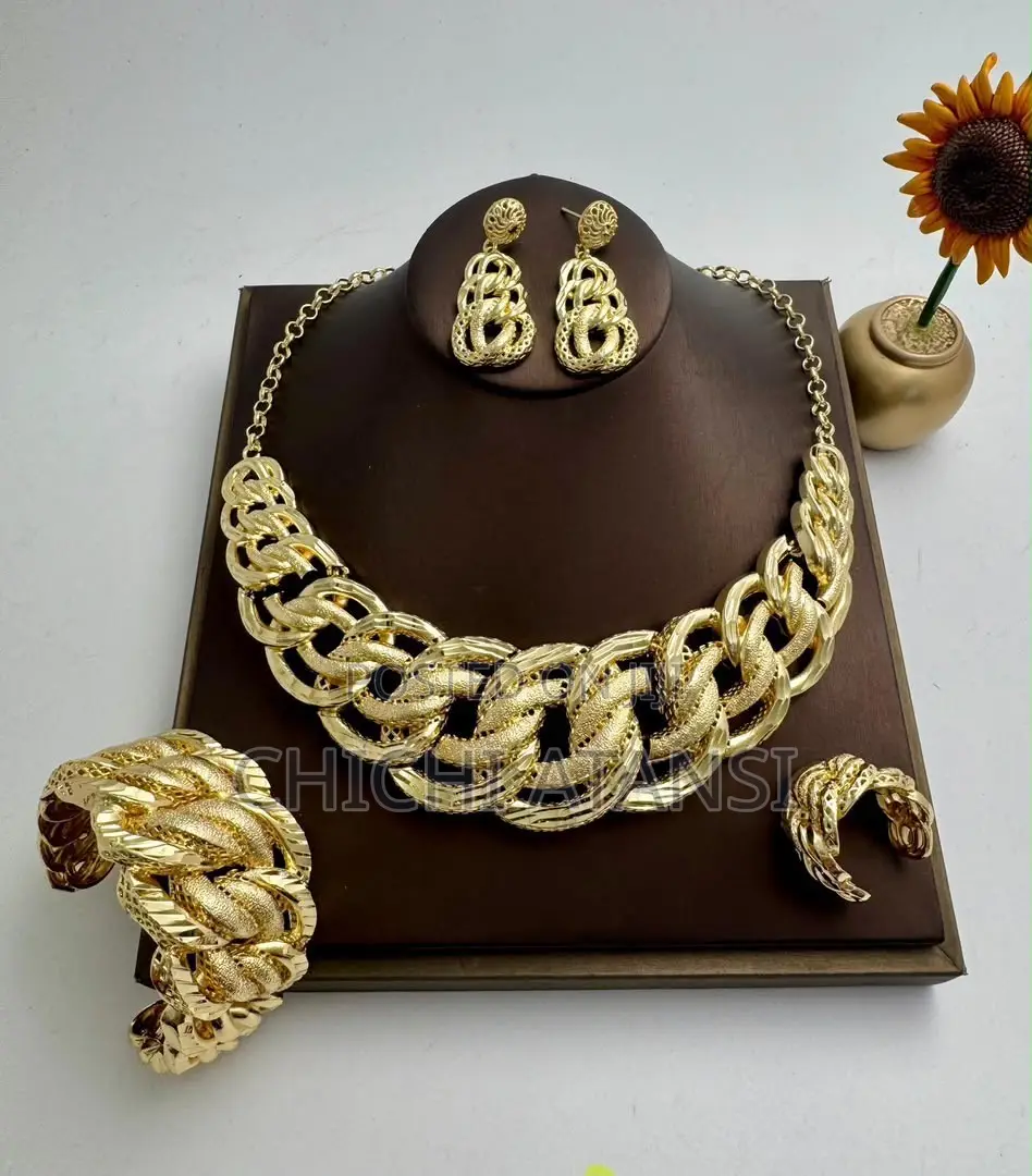 Jewlweries /Fabric