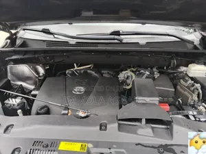 Toyota Highlander XLE 4x2 V6 (3.5L 6cyl 8A) 2018 Gray