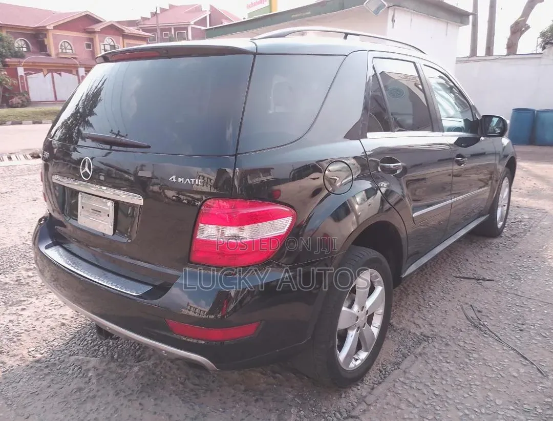 Mercedes-Benz M Class 2010 Black