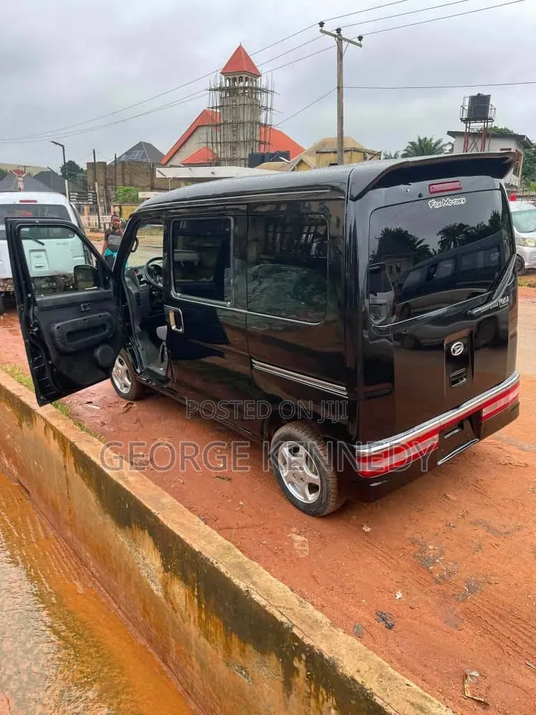 Daihatsu Hijet 2012