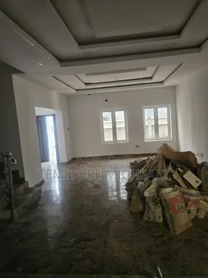 4bdrm Townhouse/Terrace in Wuye District for sale