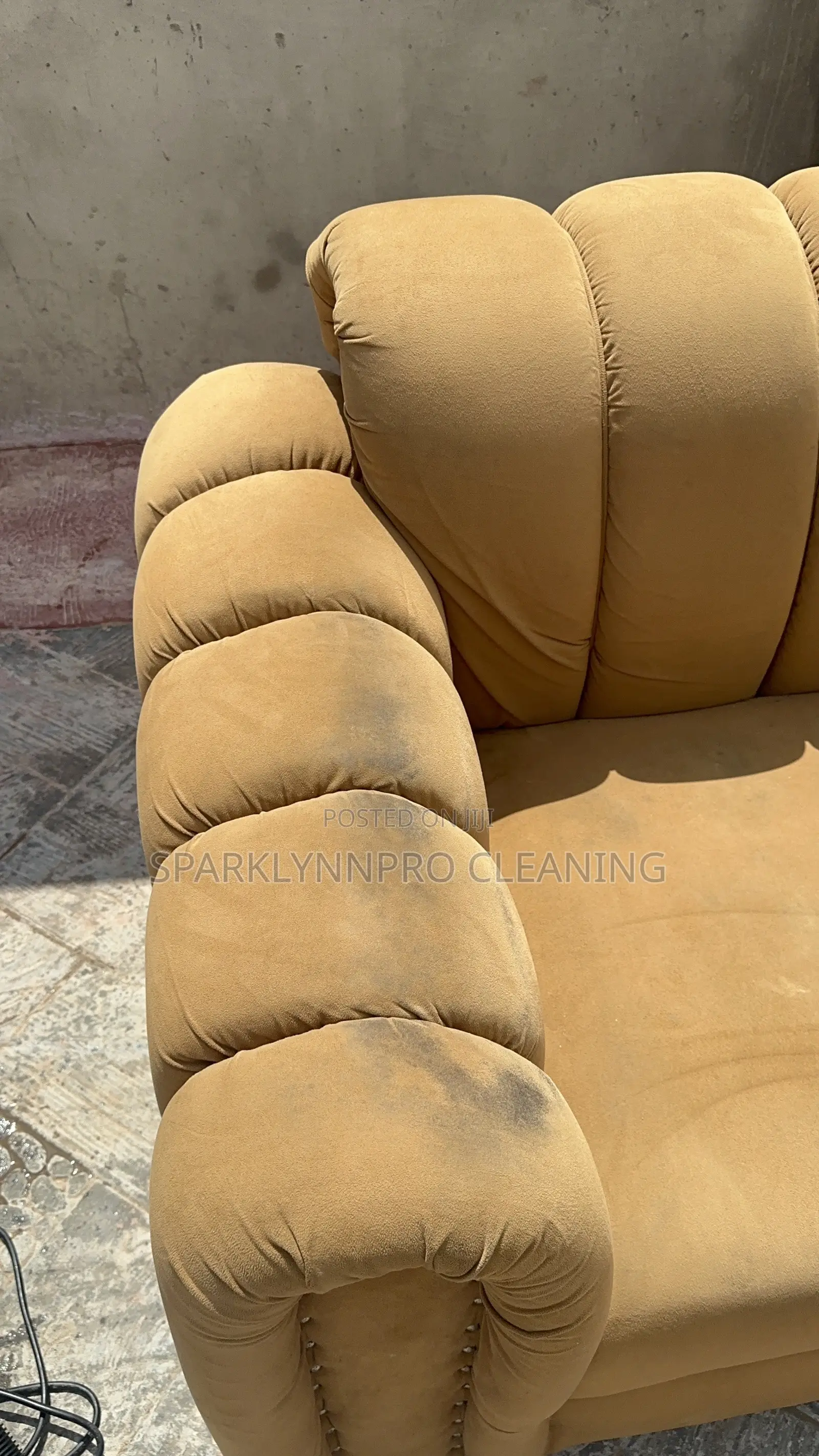 Sofa Deep Cleaning
