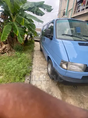 Volkswagen Transporter 2004 Blue