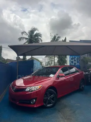 Toyota Camry SE 4dr Sedan (2.5L 4cyl 6A) 2014 Red