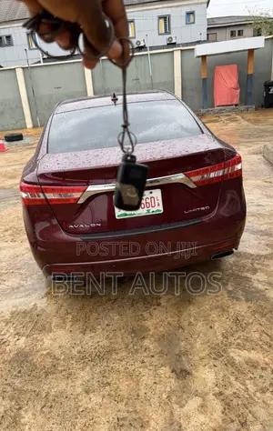 Toyota Avalon Limited 4dr Sedan (3.5L 6cyl 6A) 2014 Burgundy
