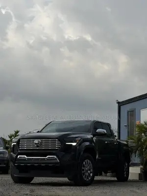 Toyota Tacoma 2025 Black