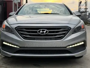 Hyundai Sonata Sport 4dr Sedan (2.4L 4cyl 6A) 2015 Silver