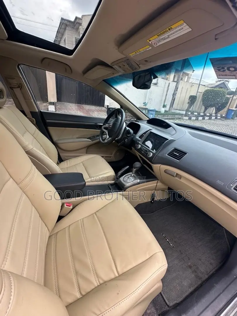 Honda Civic 2010 Silver