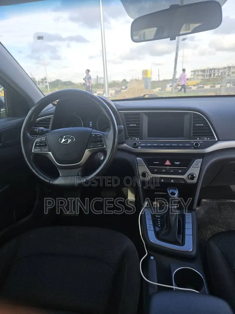 Hyundai Elantra 2017 Blue