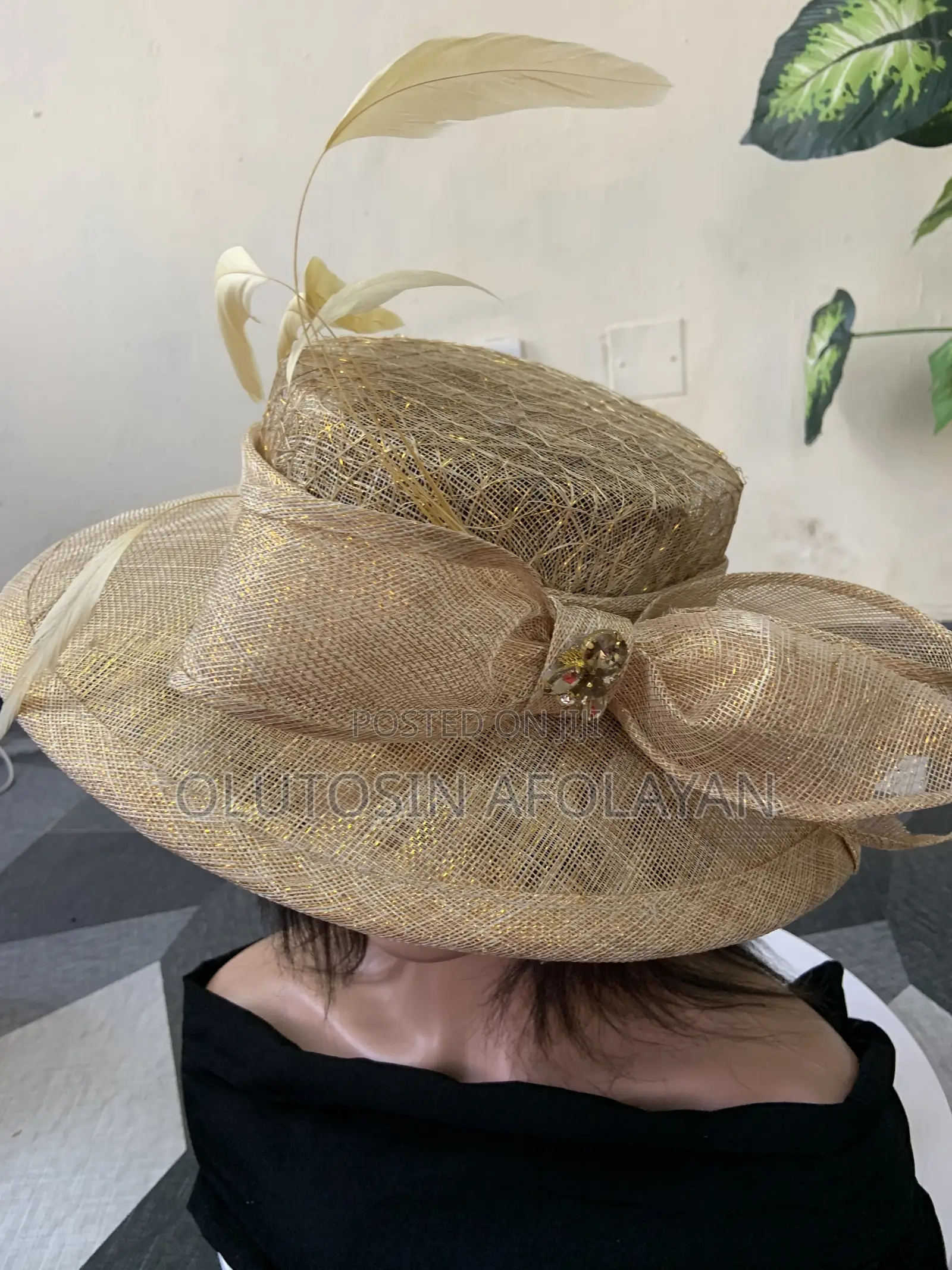 Champagne Gold Cinamen Hat