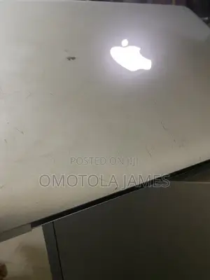 Laptop Apple MacBook Pro 8GB Intel Core i5 SSD 256GB