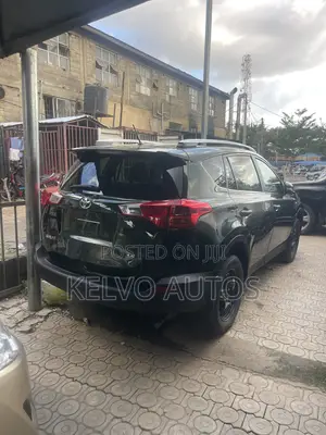 Toyota RAV4 2013 Green
