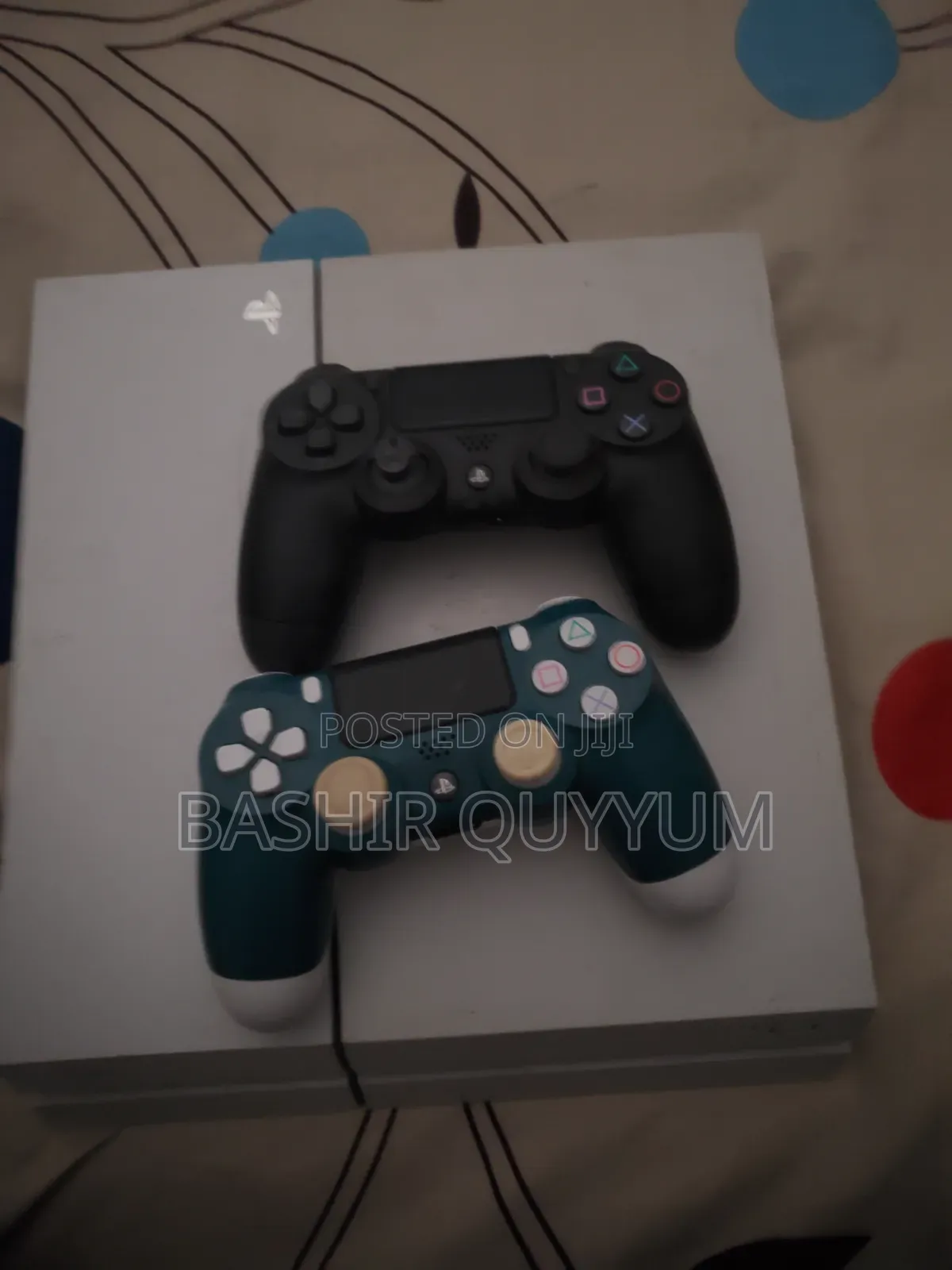 White Slim Ps4